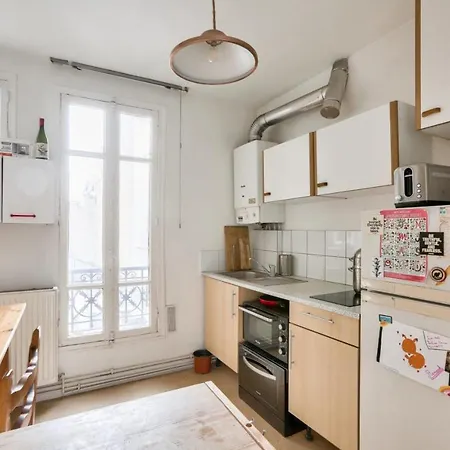 Daire Cozy For 4 - Montmartre 18e *